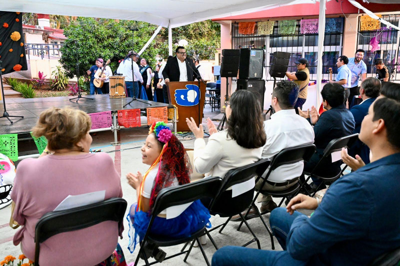 Celebra Facultad de Comunicación Humana su 46 aniversario