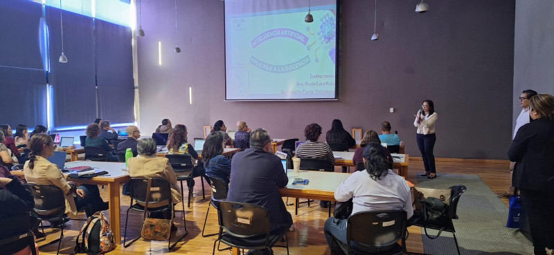 Capacita UAEM a docentes de la Escuela Nacional de Salud Pública en uso de IA