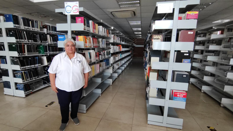 Integra la Biblioteca Central Universitaria una colección de libros en temas de género