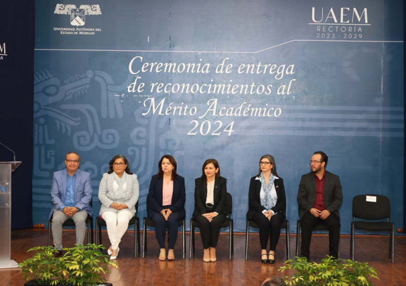 Entrega UAEM reconocimientos al Mérito Académico 2024